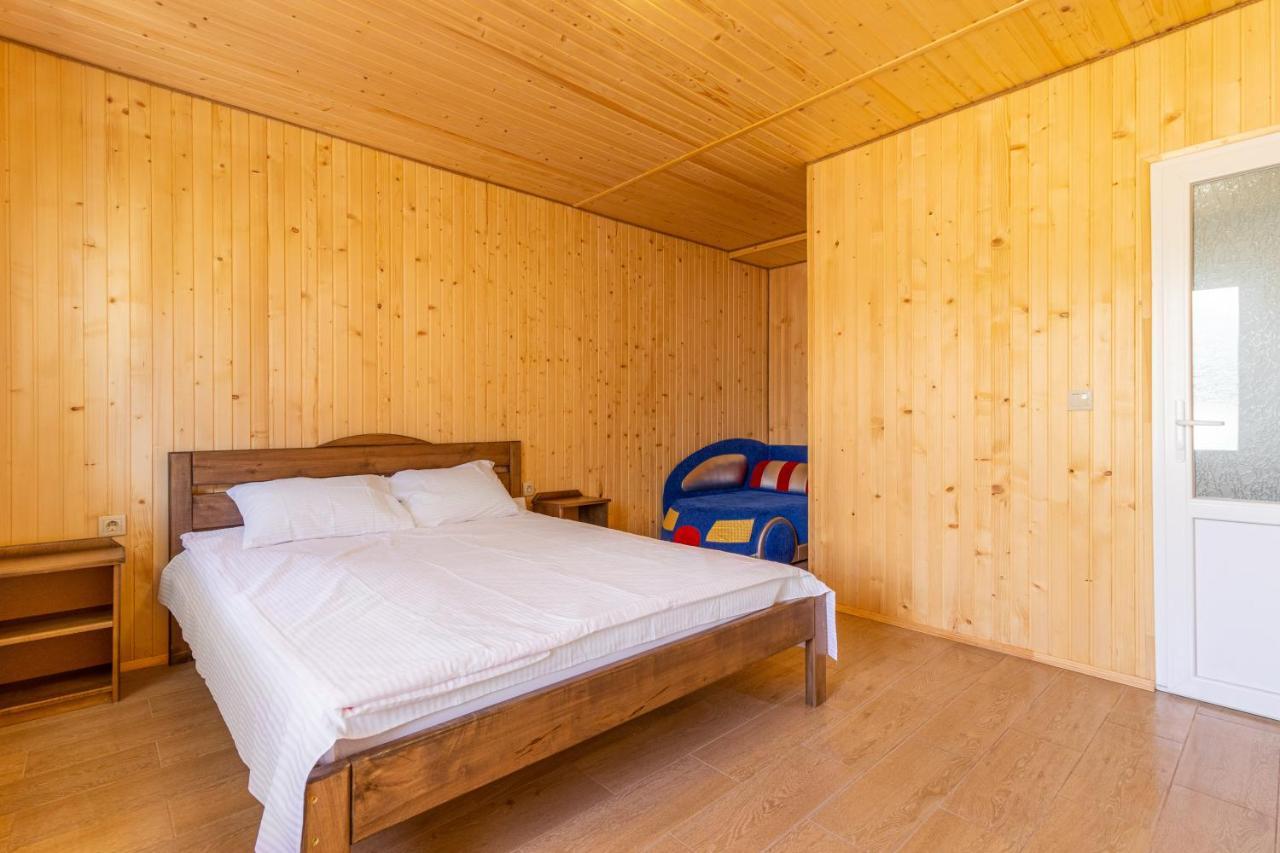 Romantik Solotvyno Ngoại thất bức ảnh