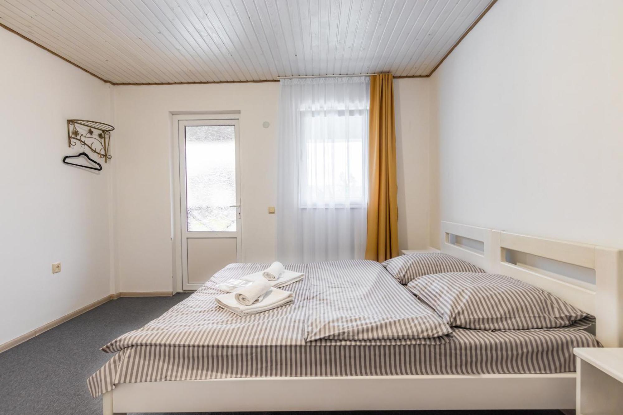 Romantik Solotvyno Ngoại thất bức ảnh