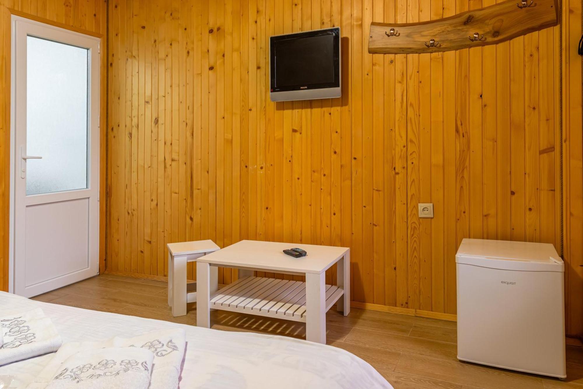 Romantik Solotvyno Ngoại thất bức ảnh