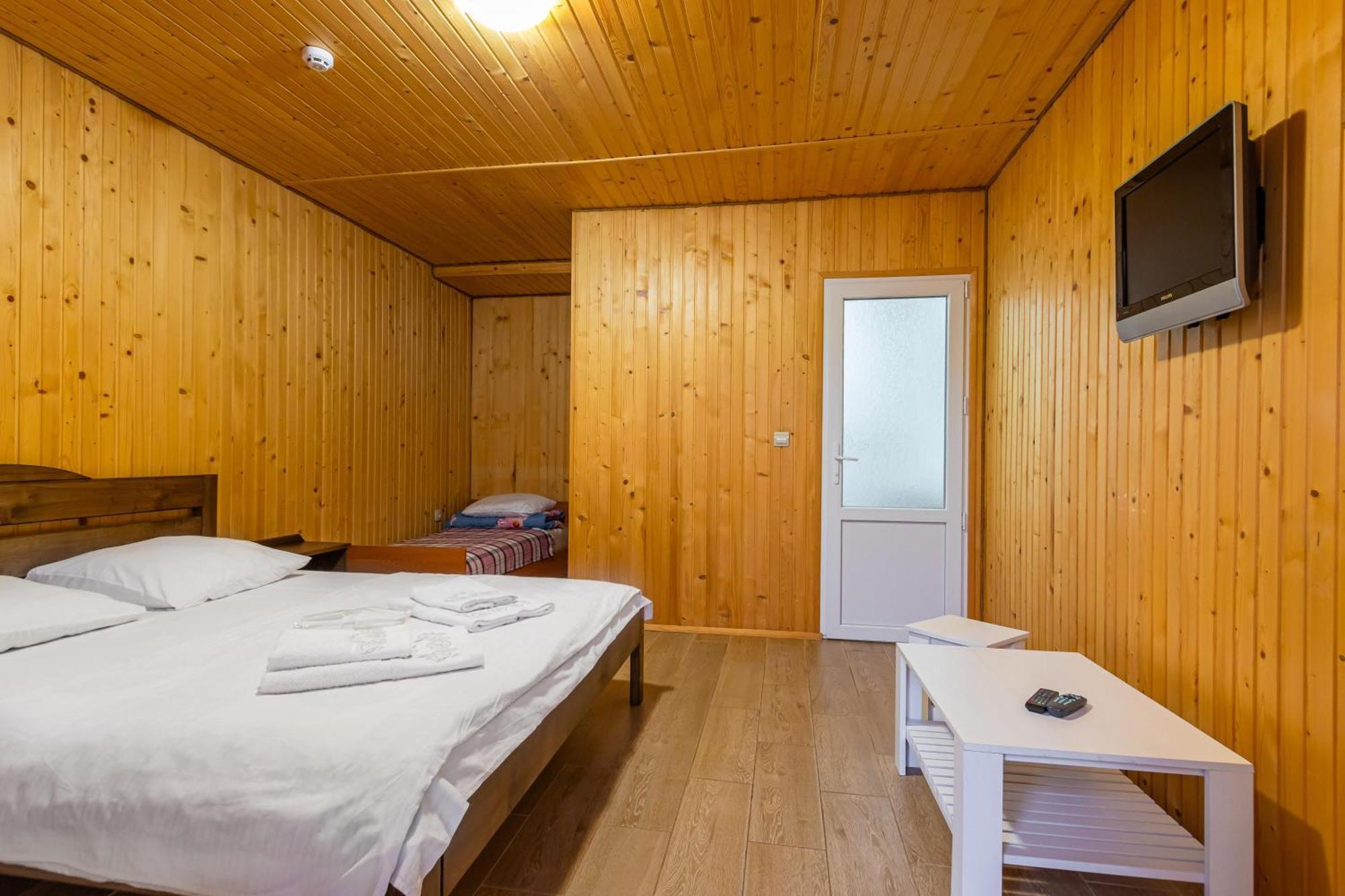 Romantik Solotvyno Ngoại thất bức ảnh